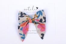 Load image into Gallery viewer, Mighty Bow- Morning Bloom